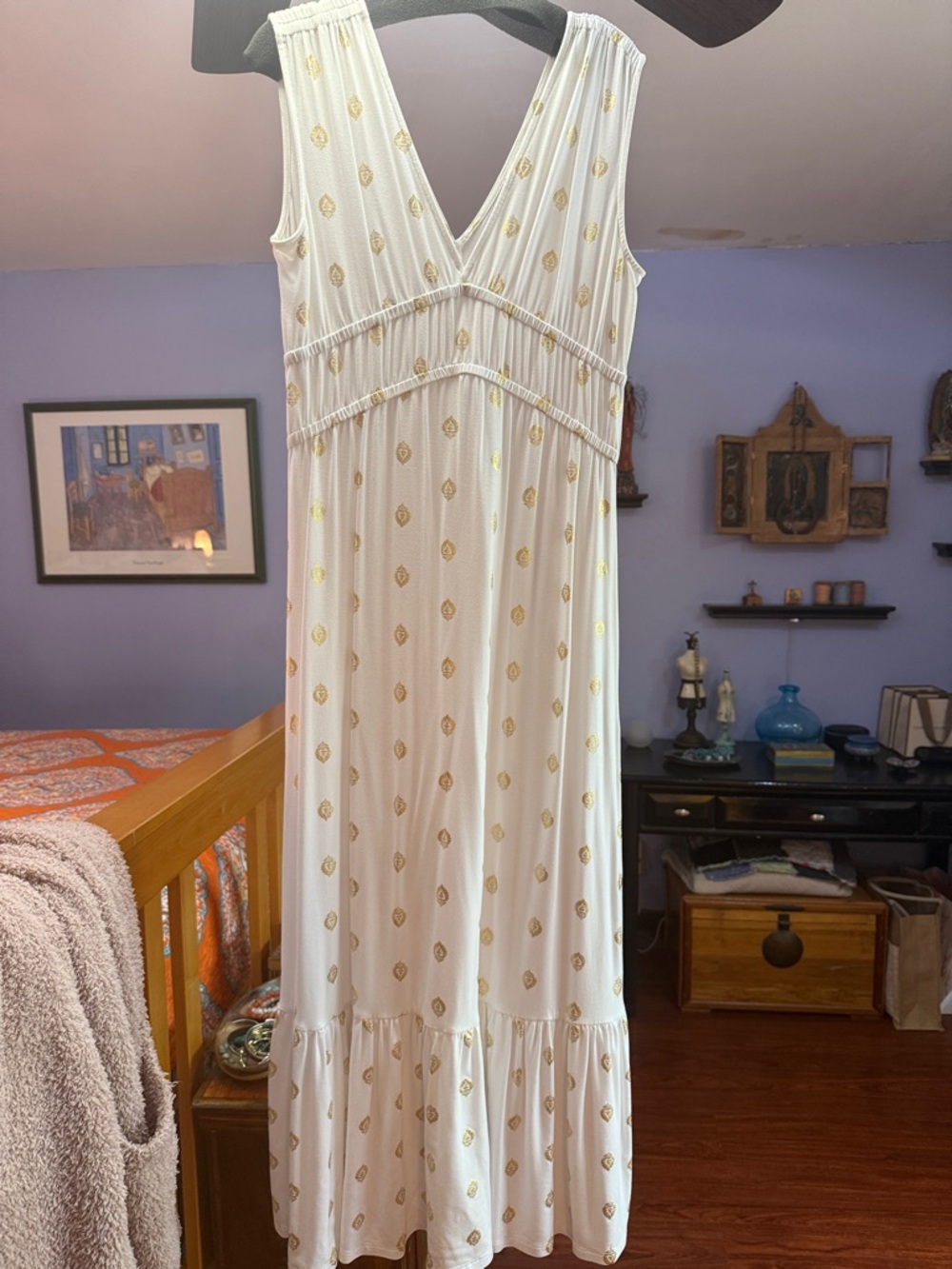 Boden White Maxi Dress with Grecian style cut and gold motif. Sleeveless V-Neck